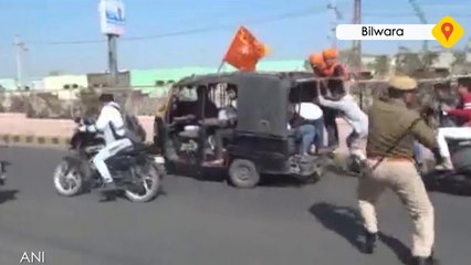 पद्मावती के विरोध में भीलवाड़ा बंद, प्रदर्शनकारियों पर पुलिस का लाठीचार्ज