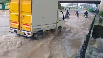 Heavy Rain Brings Bengaluru to a Stand Still