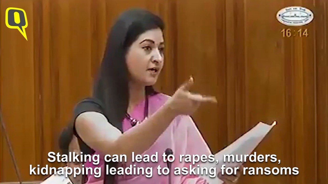AAP government passes a resolution to make stalking a non-bailable offence | The Quint