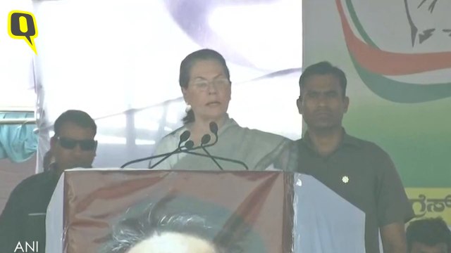 Sonia Gandhi Addresses a Rally in Vijayapura, Karnataka