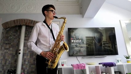 Saxophone Husky Sing-Along