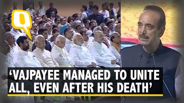 Political Leaders Unite To Pay Tribute To Atal Bihari Vajpayee | The Quint
