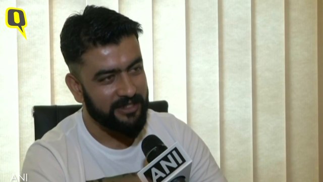 Pakistani National Sings Indian Nation Anthem during India-Pakistan Match