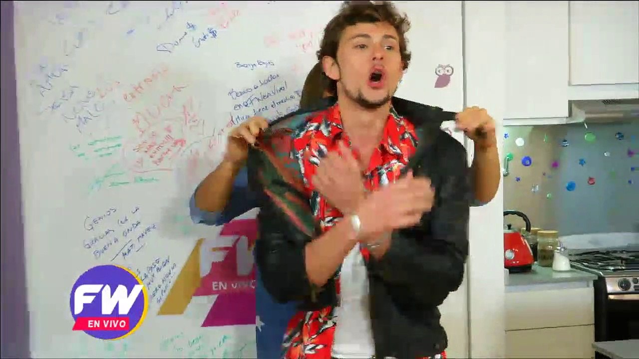¡Mica le quiso sacar la ropa a Joaquín Mendez!