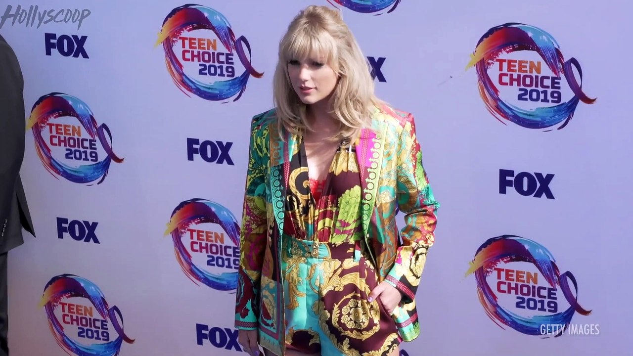 Justin Bieber Shows MAJOR Love For Hailey On Instagram! Taylor Swift DROPS New Single ‘Lover’! DR