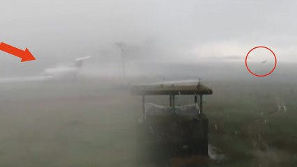 Sağanak yağmur yağınca uçak böyle pistten çıktı