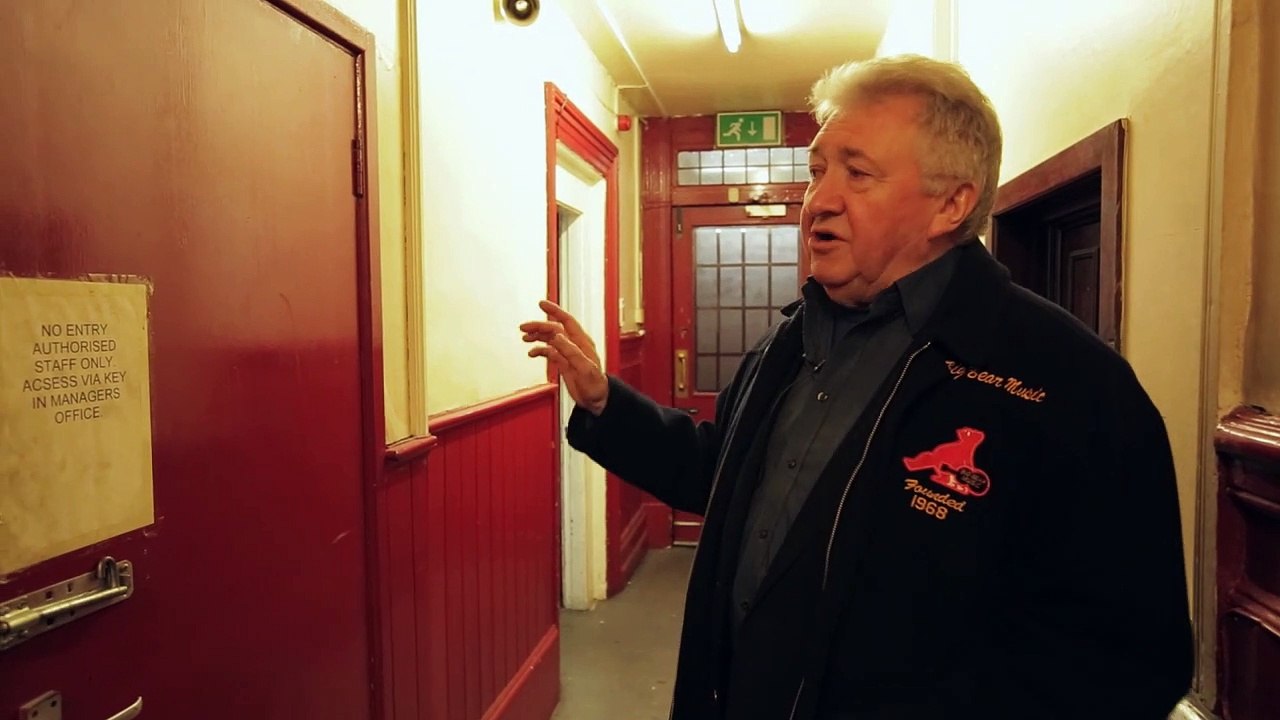 Jim Simpson y el mítico Pub The Crown (Parte 1/3)