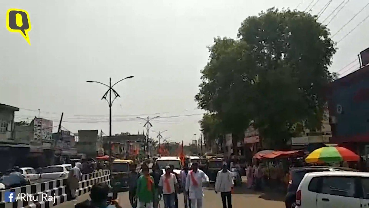 Right Wing Sword-Weilding Goons Shut Meat Shops in Gurugram for Navratri