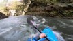Il saute une cascade de 27m en canoe kayak