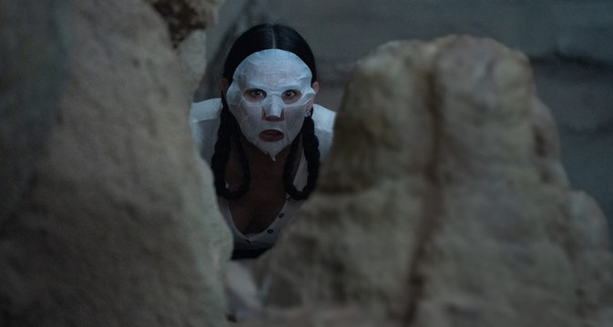 Demi Moore Turns to Cannibalism : Corporate Animals - Official Trailer