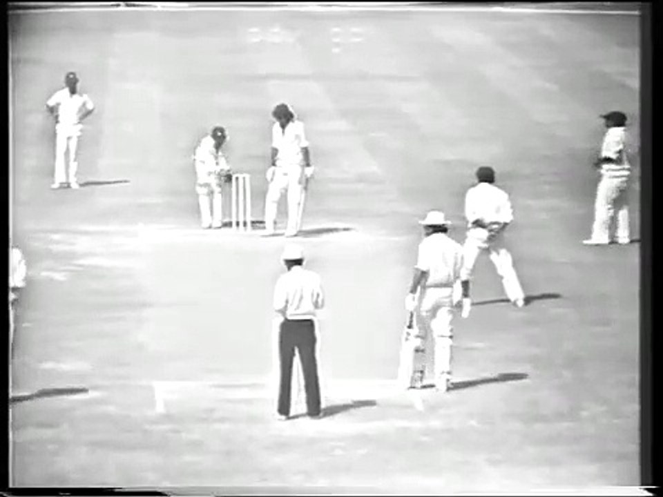 India vs Pakistan 1st Cricket Test Match 1978-79. Pak 1st innings part 2.