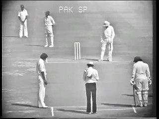 Kapil Dev's debut: Pakistan vs India 1978-79 1st Cricket Test Match (Pak 1st innings part 1)