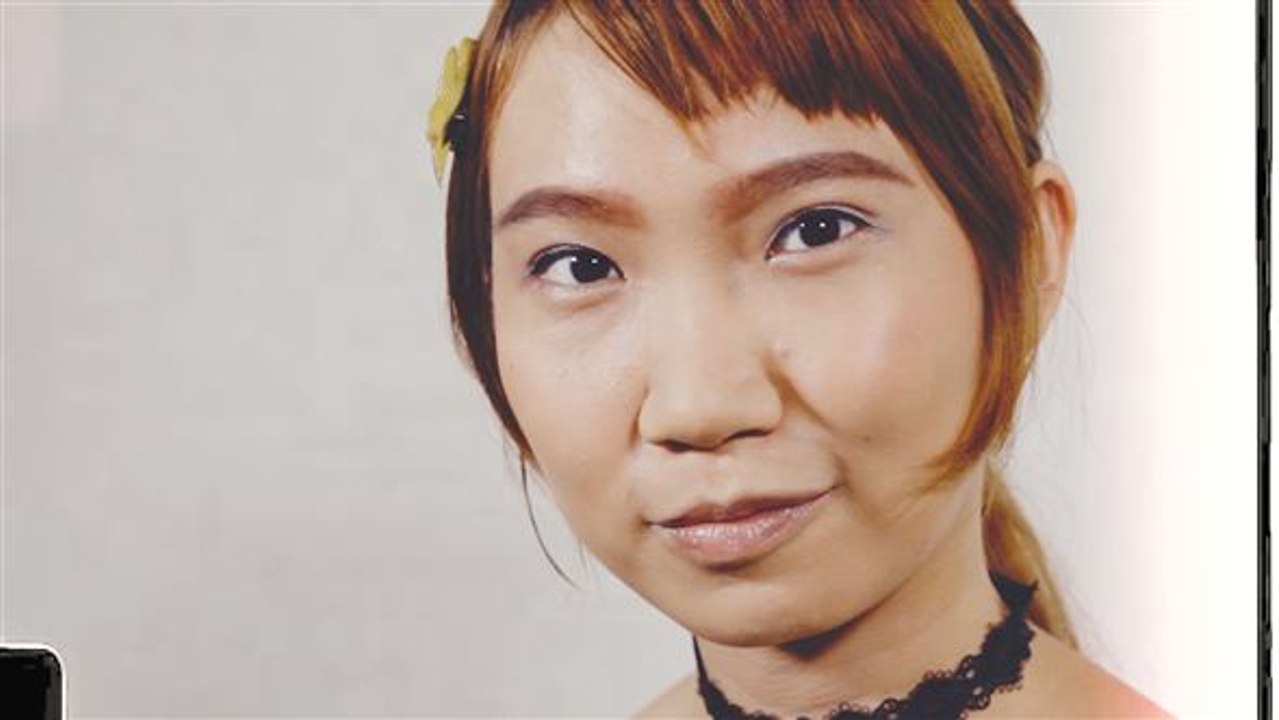 Birth Year Inspired Makeup: 1995