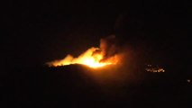 El foco más violento del incendio de Gran Canaria continúa activo