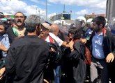 İstanbul Adalet Sarayı önünde açıklama yapmak isteyen HDP'li vekillere polis müdahale etti