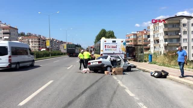 BURSA Otomobil, yolcu indiren otobüse çarptı 1 ölü