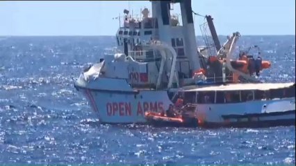 España envía un buque para recoger a los migrantes del Open Arms
