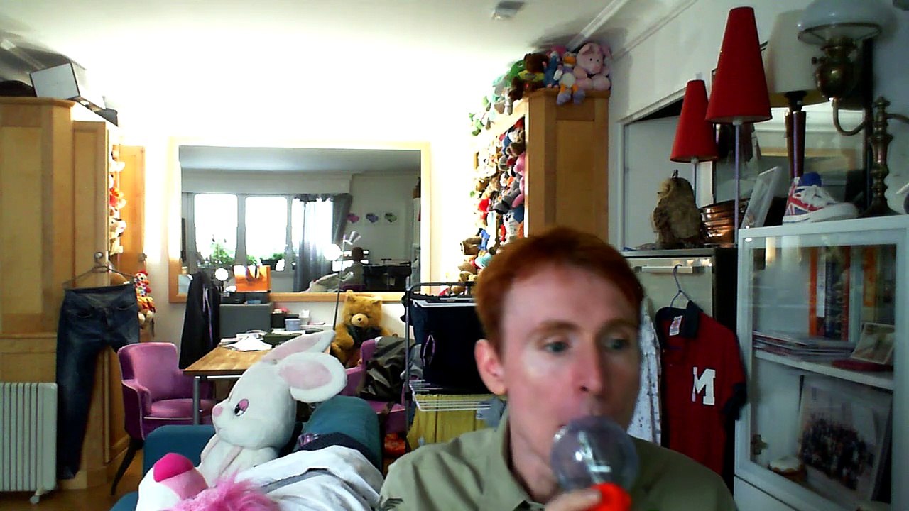 Wiwi égratigne "chienne de vie" de Karlito & Manu Key