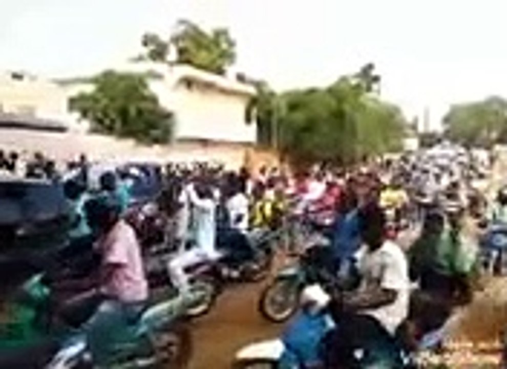 (Vidéo) Enterrement émouvant du jeune boulanger de Thiès