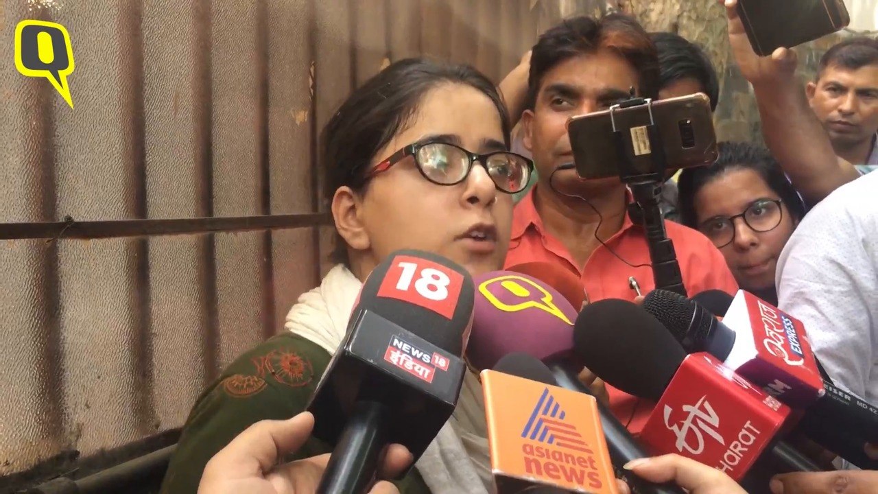 Expect SC to Declare Prashant's Arrest Unconstitutional: Wife of Arrested Scribe