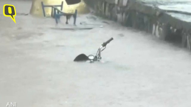 Orange Alert Sounded in Maharashtra, Water-Logging Brings Mumbai, Pune & Nashik to Halt
