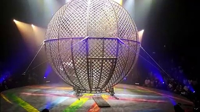 Punxxx, le nouveau show du cirque Flic Flac à Sarrebruck