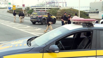 La policía brasileña abate al hombre que mantuvo rehenes en un autobús