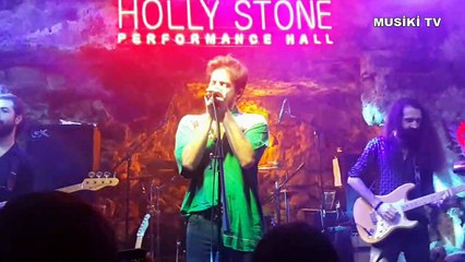 UFUK BEYDEMİR - Tamirci Çırağı (Cem Karaca cover) (Konser/Canlı) @Holly Stone - HD
