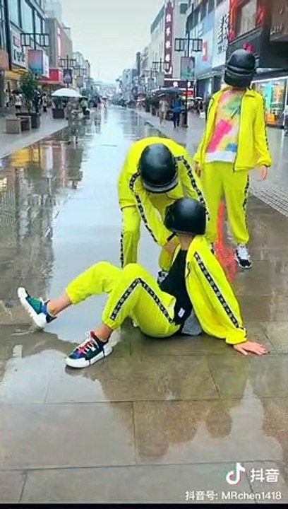 Chinese boy Amazing dance|Chico chino increíble baile|Garçon chinois danse incroyable|中国の少年素晴らしいダンス|Dança incrível menino chinês|New dance video 2019