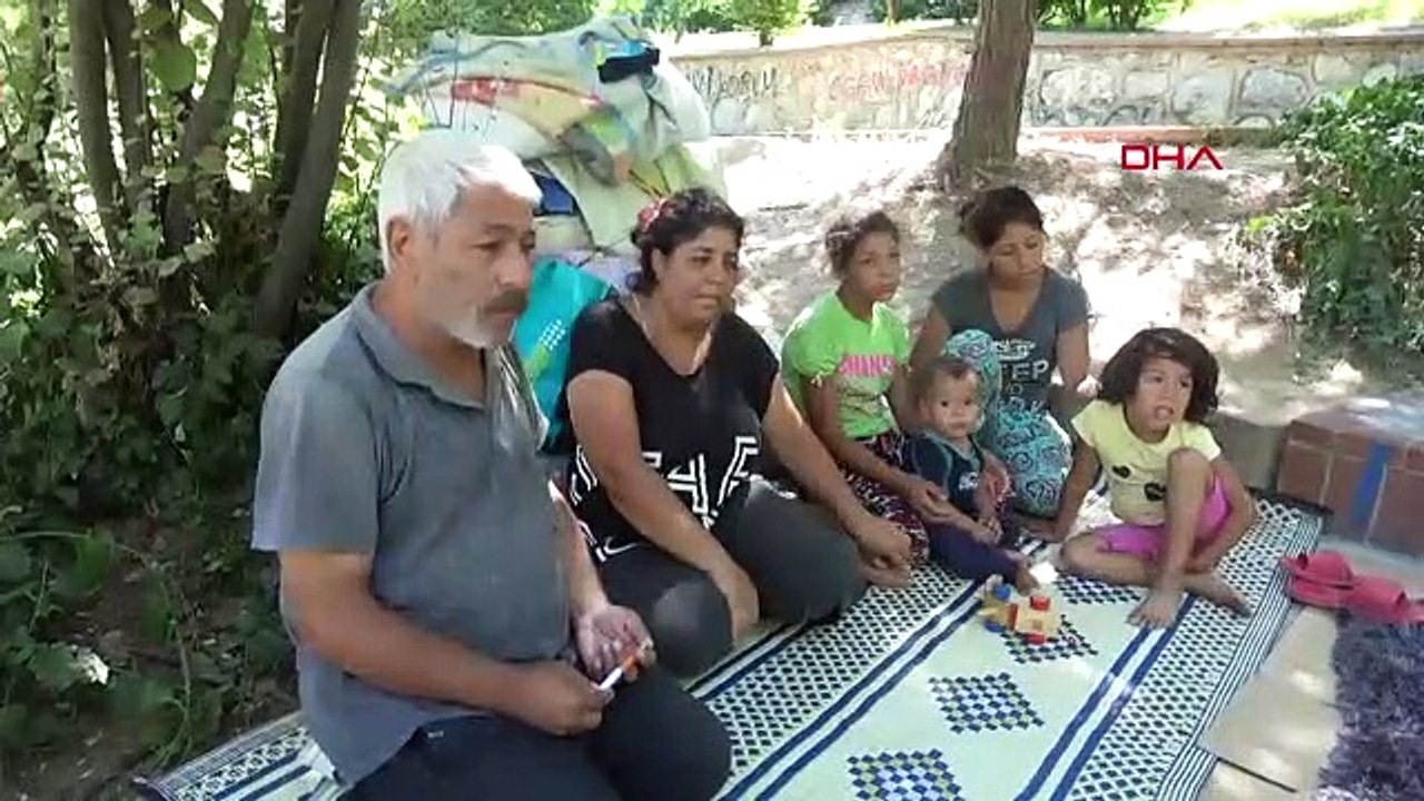 Parkta yaşayan ailenin dramı yürekleri burkuyor