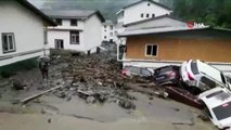 - Çin'de Şiddetli Yağış: 96 Kişi Köylerde Mahsur Kaldı
