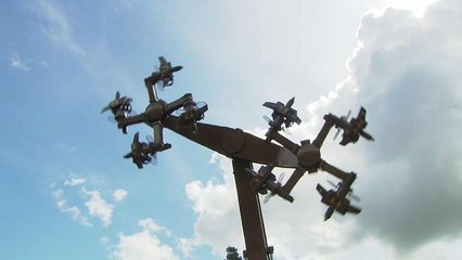 Un manège en forme de croix gammées choque l'Allemagne