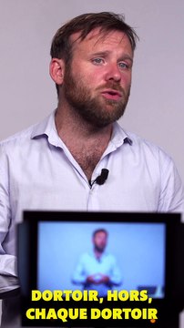 MMC-VERTICAL -POURQUOI LE FOOT SE JOUE A 11 CONTRE 11 ?