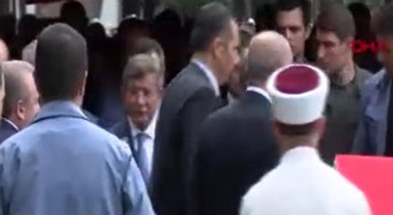 Erdoğan, Davutoğlu'nu böyle pas geçti