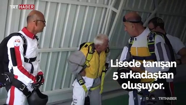 Delianlılar Paraşüt Takımı 44 yıldır atlayış yapıyor