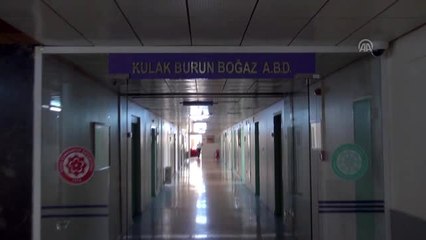 Bosnalı Sara'ya Sivas'ta burun estetiği ameliyatı