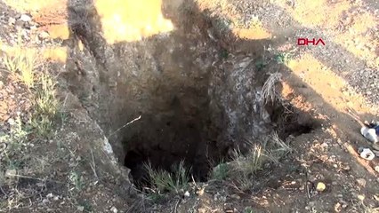 Tekirdağ'da tarlayı kazıp define aradılar