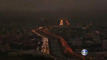 El humo de los incendios del Amazonas oscurece el cielo de Sao Paulo en plena tarde