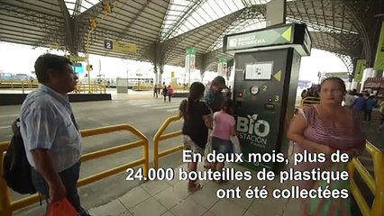 En Equateur, des bouteilles en plastique contre des tickets de bus