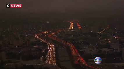 Amazonie : les feux de forêt plongent Sao Paulo dans le noir