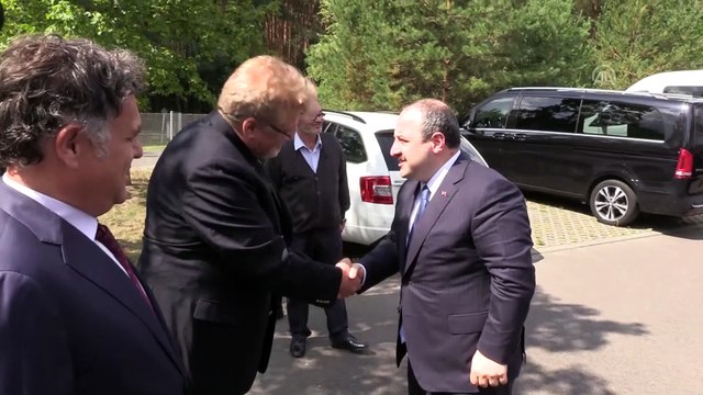 Bakan Varank'tan 'uçak fabrikası' müjdesi - BERLİN