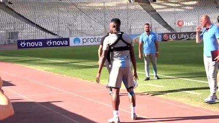 Trabzonspor antrenmanında Sturridge dansı