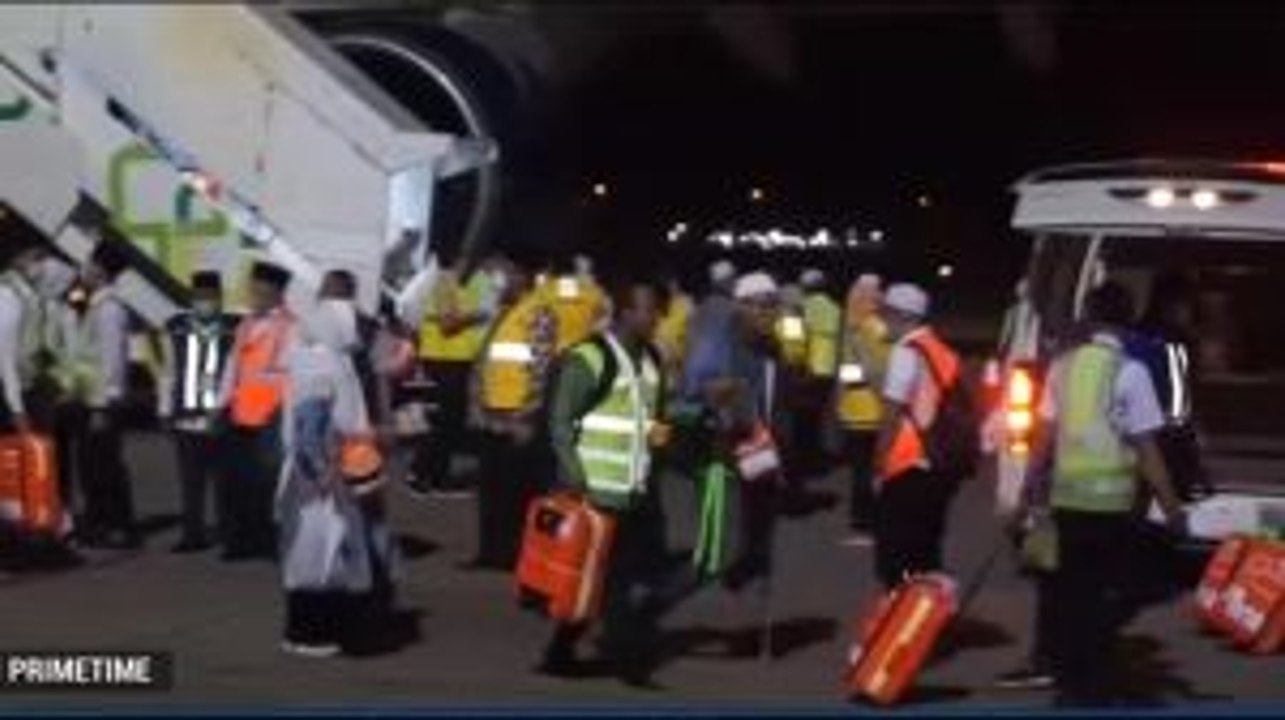 358 Haji Debarkasi Padang Tiba di Tanah Air