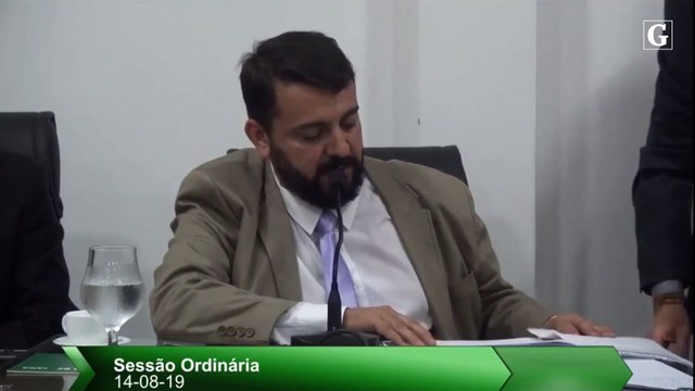 Vereadores derrubam veto de prefeito de Viana