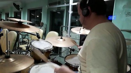 Ele não desiste de você - Drum: Anderson Madeira