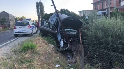 Përplasen 3 automjete, plagosen 4 persona - Top Channel