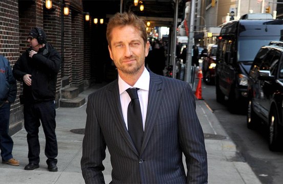 Gerard Butler accidentally flashed guests at his sister's wedding