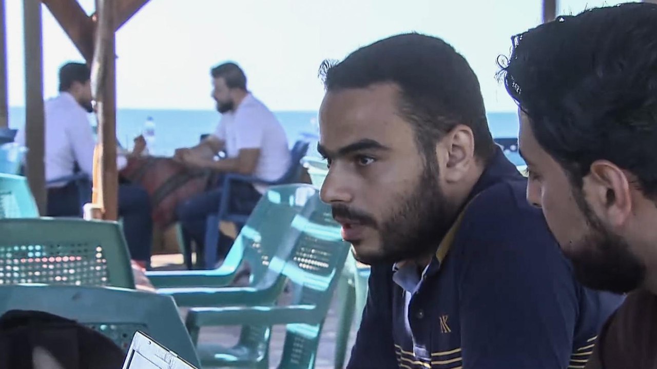 هربا من الضغوط الإسرائيلية.. تزايد هجرة الشباب من غزة