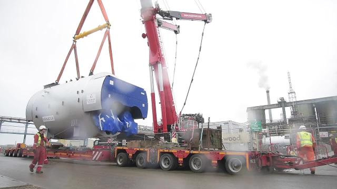 The giant boiler arriving in Hartlepool