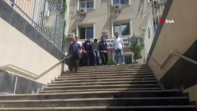 Şişli'de bir kafede Suudi turistin silah zoruyla gasp edilerek vurulduğu anlar güvenlik kameralarına yansıdı